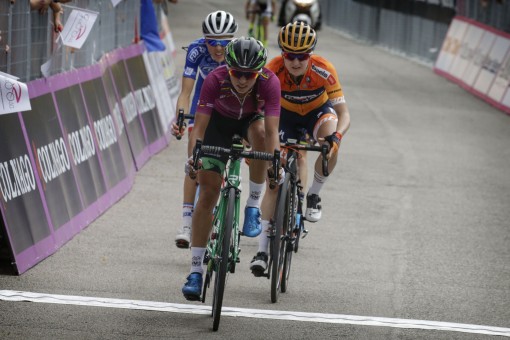 Kasia loopt achterstand op in tweede rit