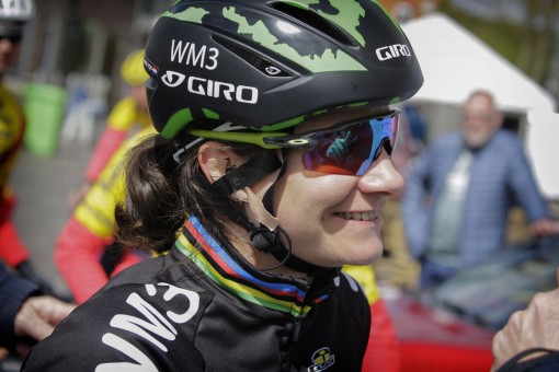 Marianne Vos viert verjaardag met winst in Aalburg