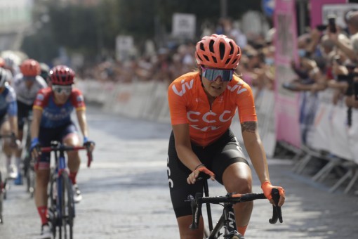 Giro Rosa: crash in final prevents chance for fourth stage victory 