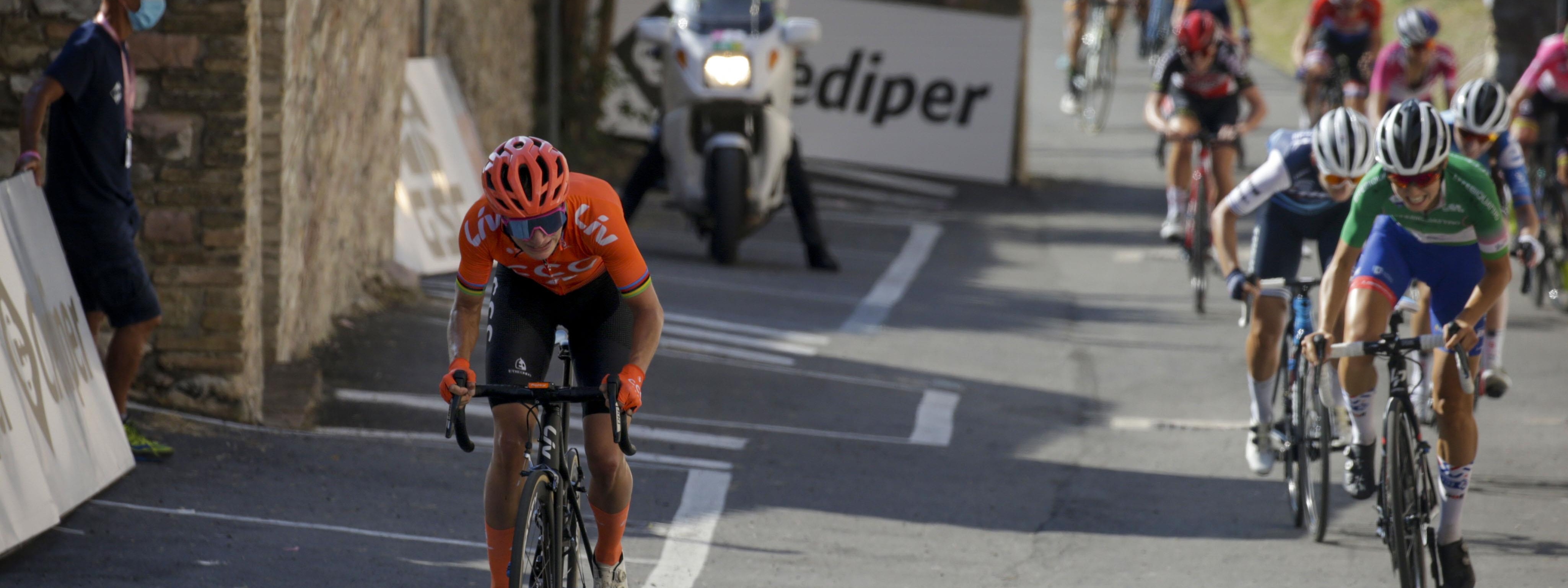 Giro Rosa: Marianne Vos perfectly completes team work in third stage 