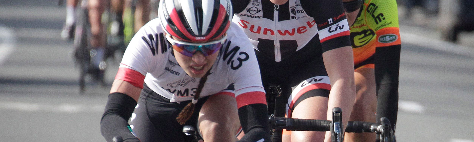 Kasia Niewiadoma geeft Ronde van Vlaanderen kleur